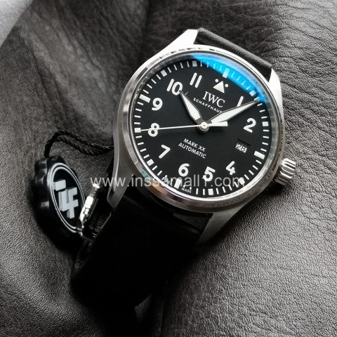 IWC 파일럿 마크 XVIII (18) 어린왕자 검판 40mm